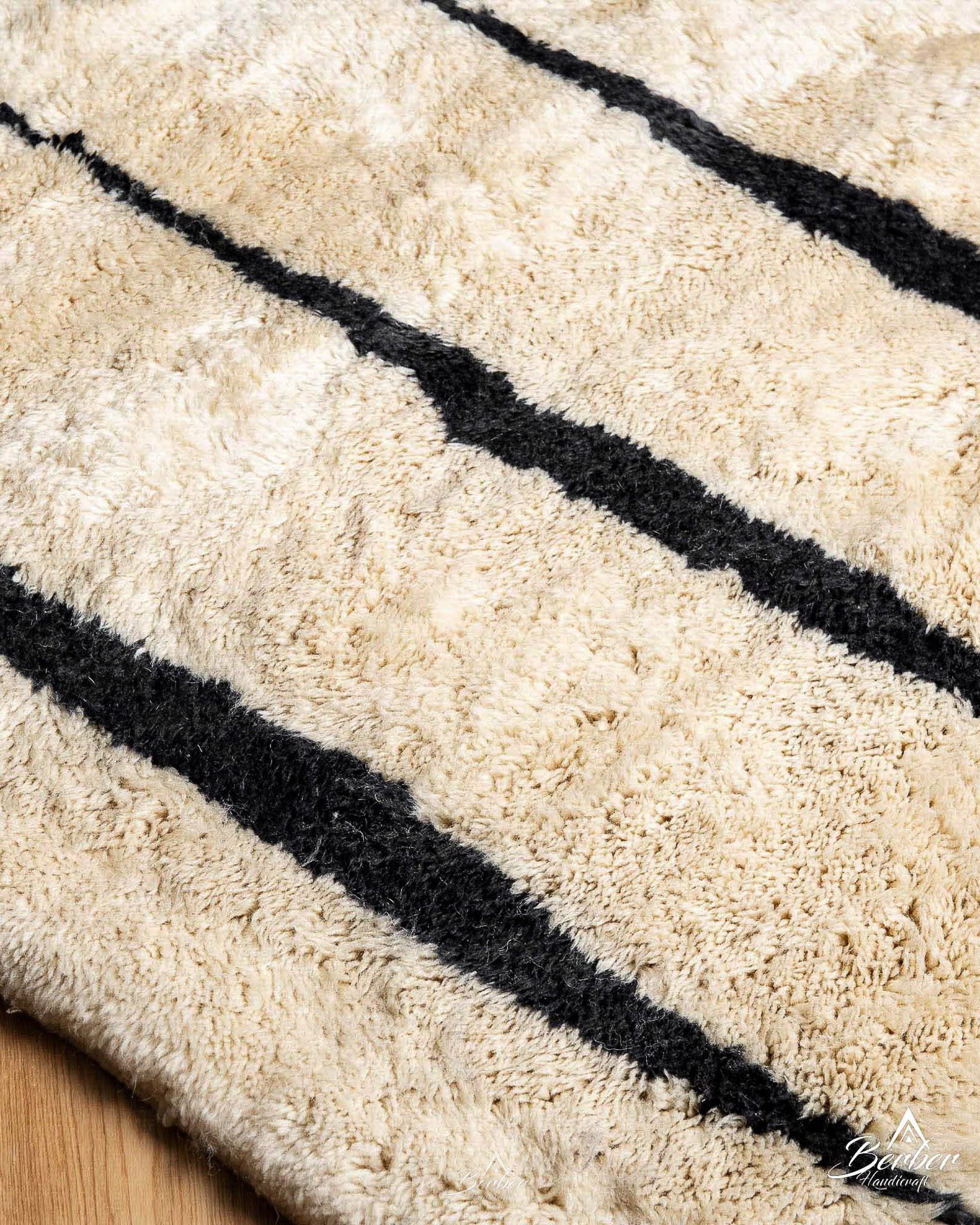 Contemporary Berber Rug 3 X 5 Ft | 90 X 150 Cm / With Tassels / Short (0.4” / 1 cm)