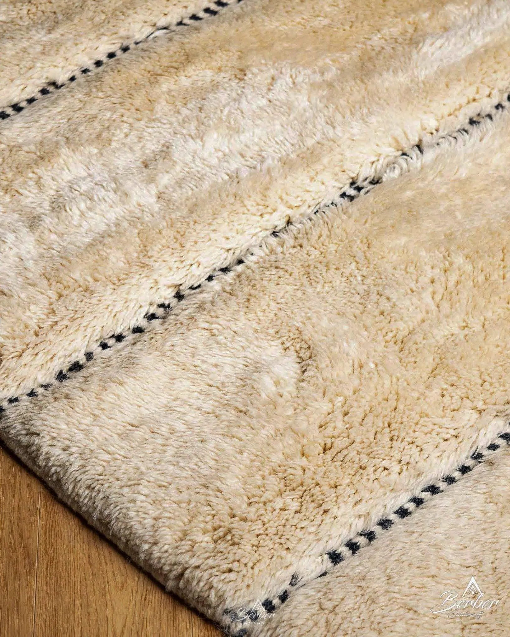 Genuine Wool Rug 3 X 5 Ft | 90 X 150 Cm / With Tassels / Short (0.4” / 1 cm)