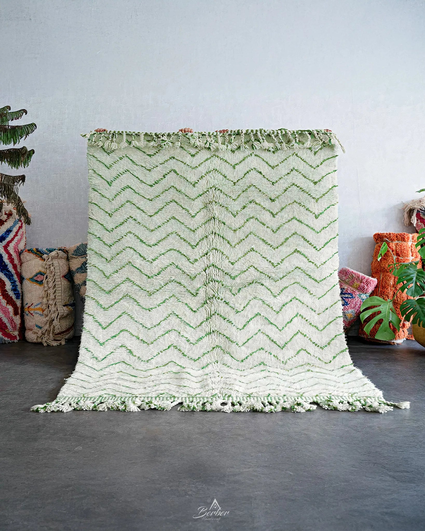Green Minimalist Rug 3 X 5 Ft | 90 X 150 Cm / With Tassels / Short (0.4” / 1 cm)