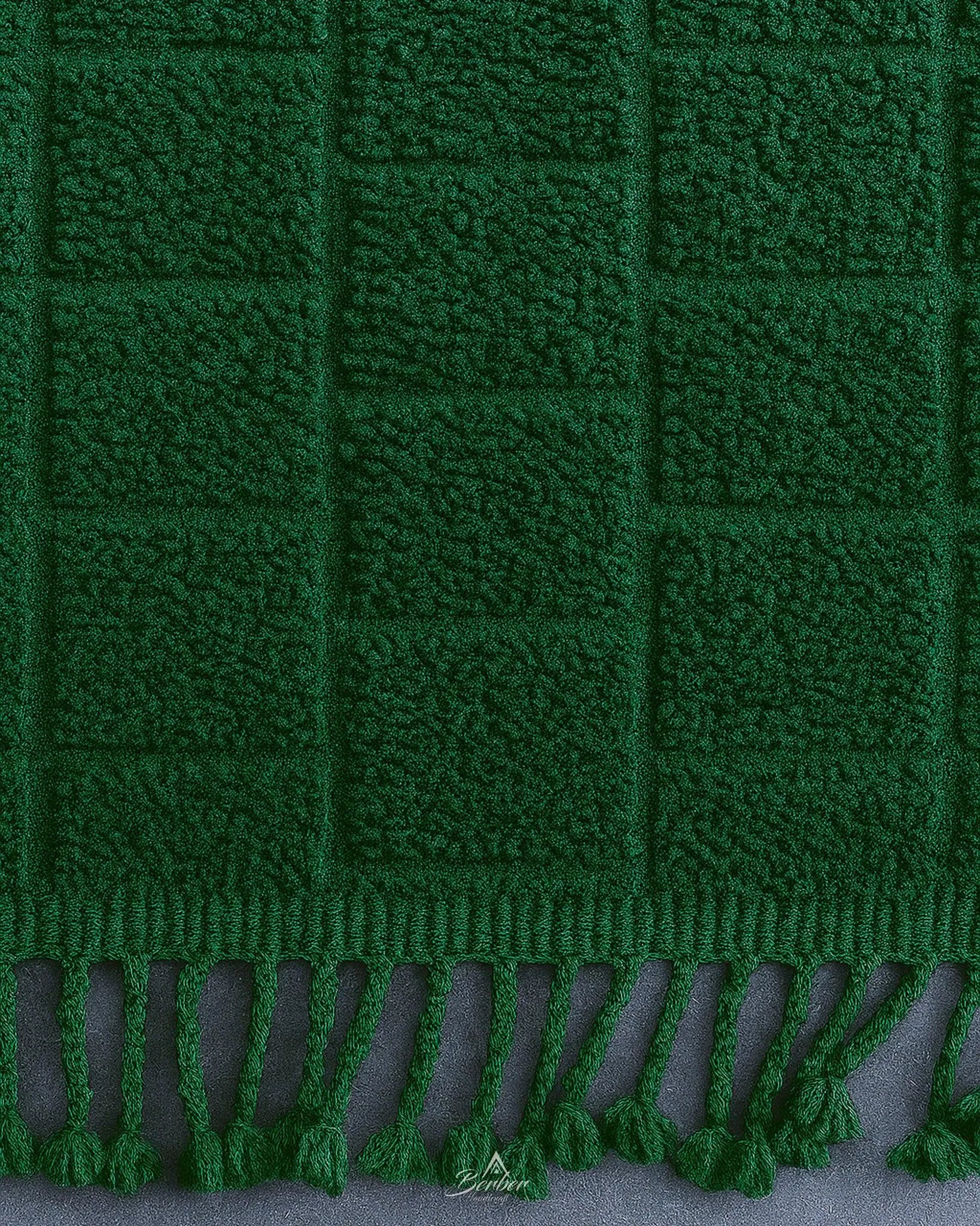 Green Morrocan Rug 3 X 5 Ft | 90 X 150 Cm / With Tassels / Short (0.4” / 1 cm)