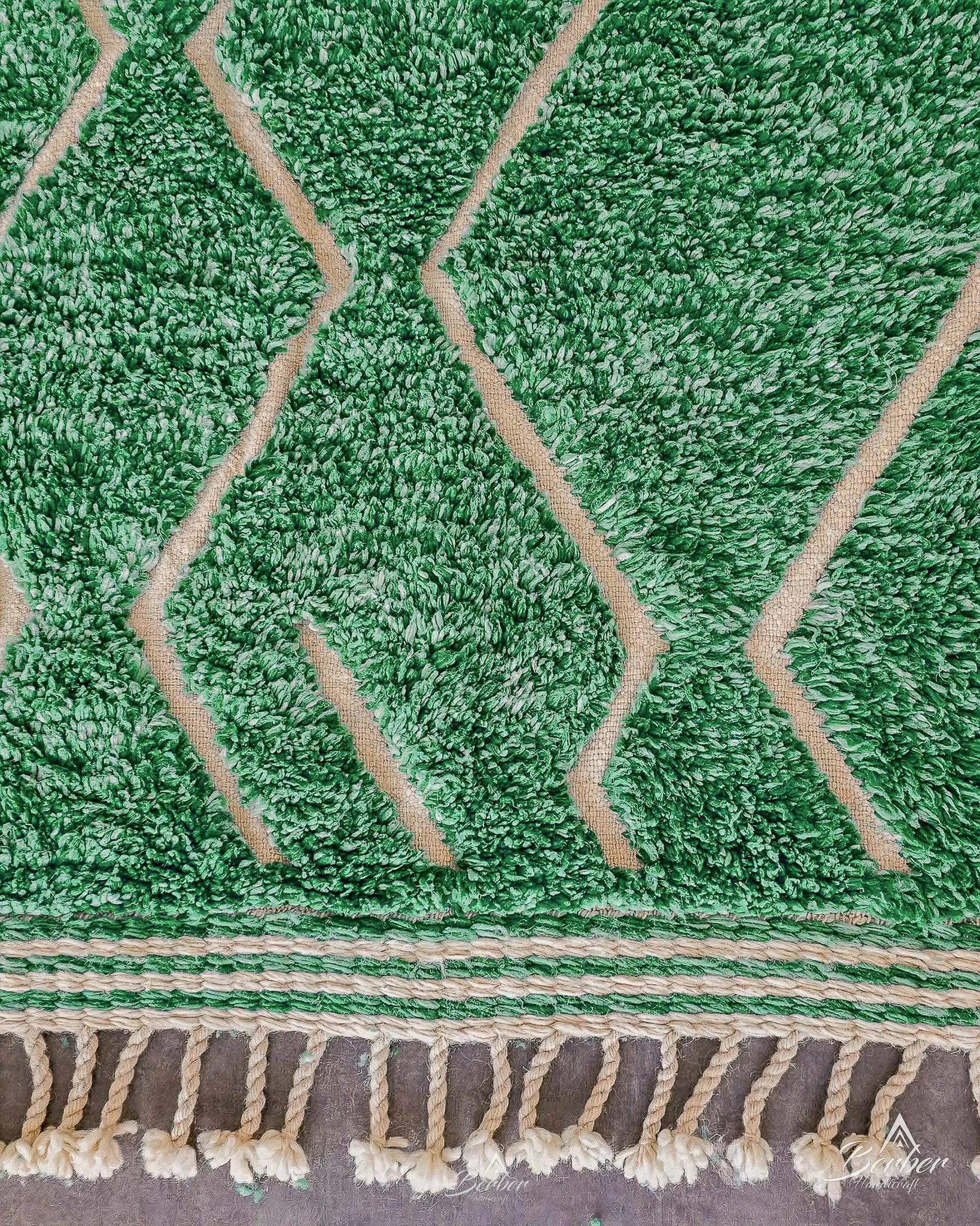 Green Treillis Berber Rug 3 X 5 Ft | 90 X 150 Cm / With Tassels / Short (0.4” / 1 cm)