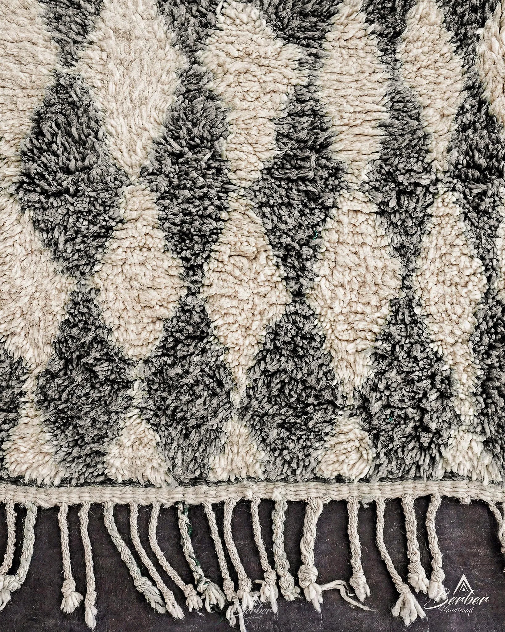 Grey Checkered Moroccan Rug 3 X 5 Ft | 90 X 150 Cm / With Tassels / Short (0.4” / 1 cm)