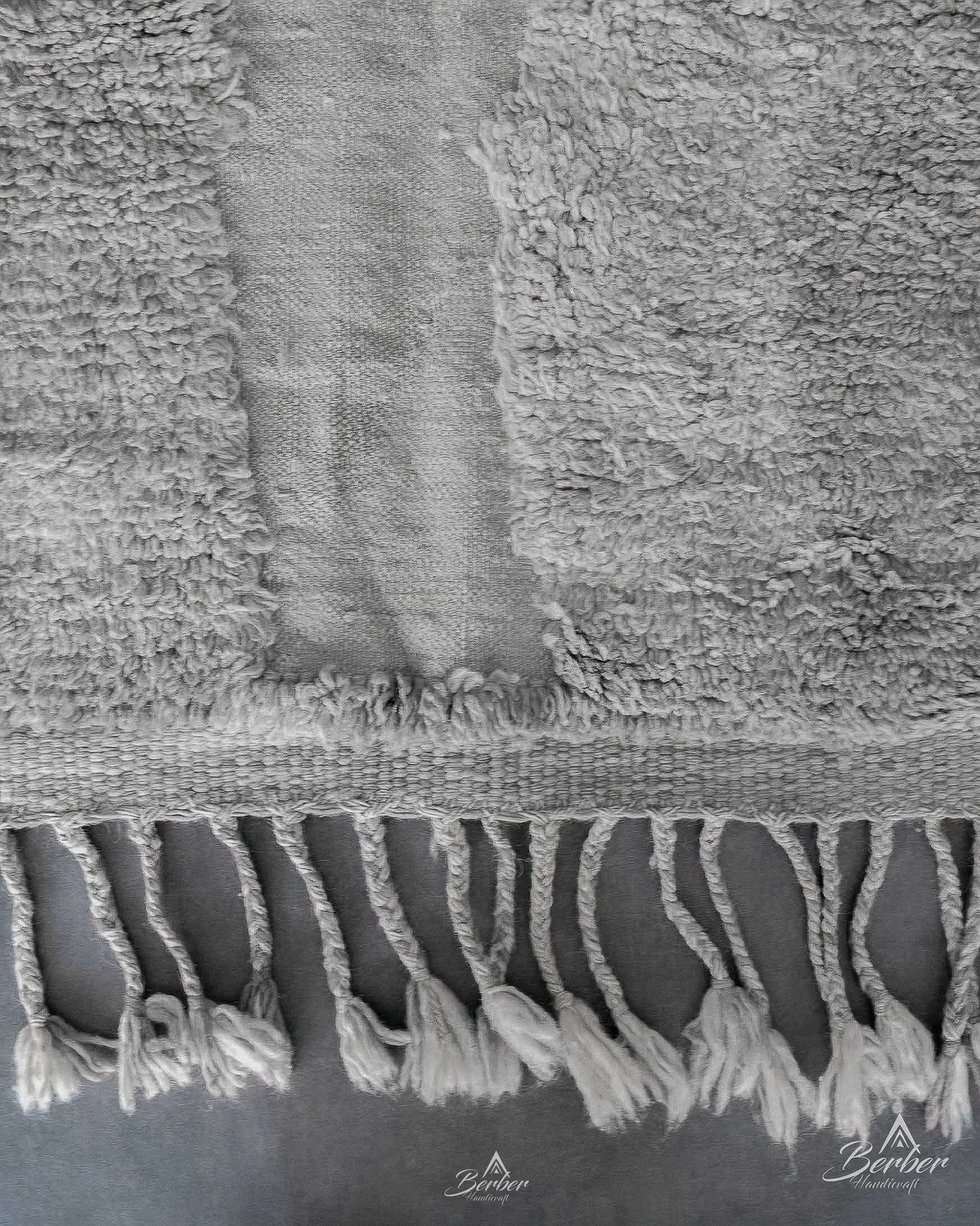 Grey Irregular Rug 3 X 5 Ft | 90 X 150 Cm / With Tassels / Short (0.4” / 1 cm)