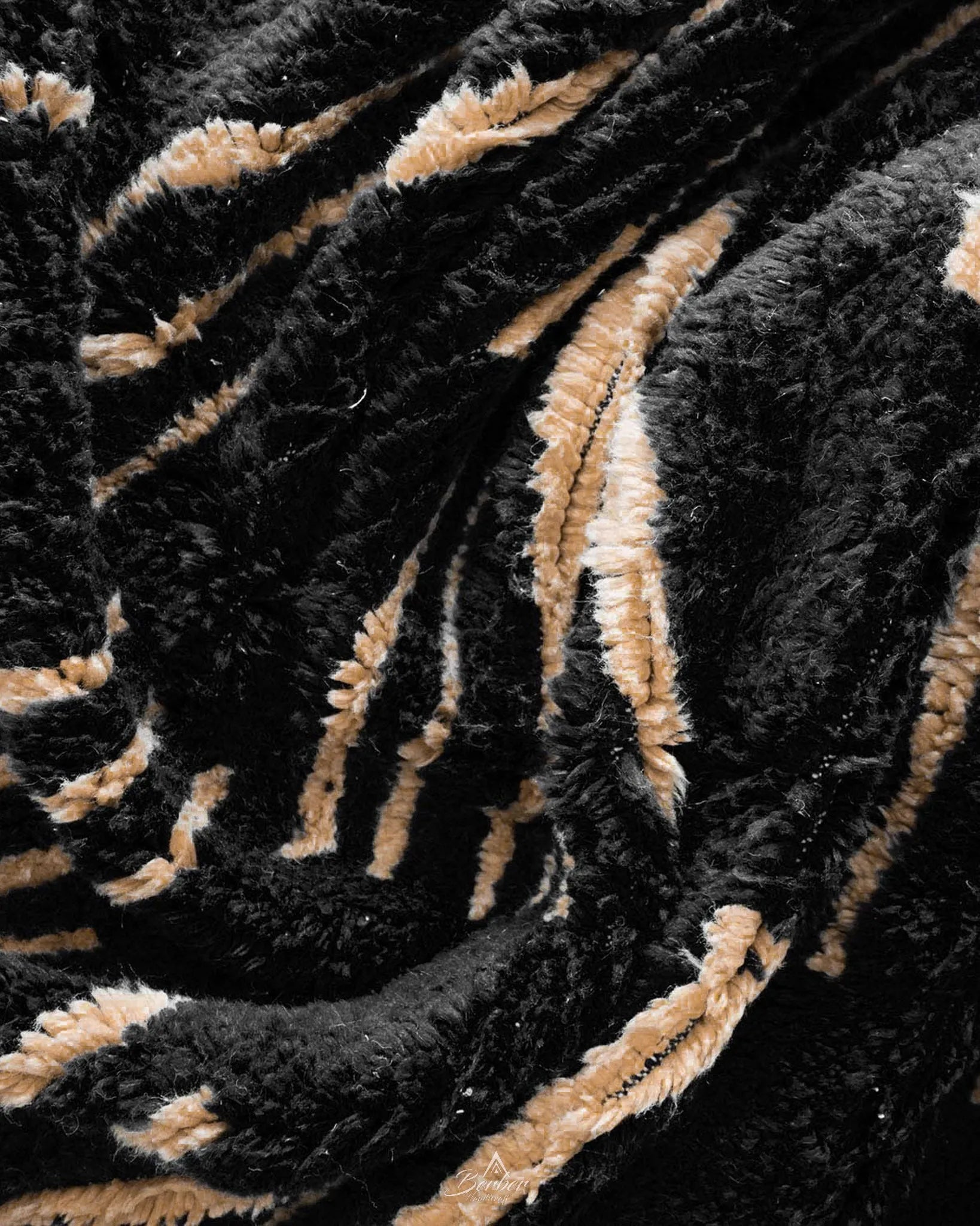 Handmade Black Berber Rug 3 X 5 Ft | 90 X 150 Cm / With Tassels / Short (0.4” / 1 cm)
