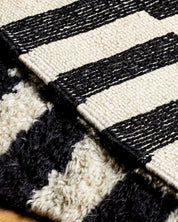Handmade Checkered Runner 2 X 6 Ft | 60 X 180 Cm / With Tassels / Short (0.4” / 1 cm)