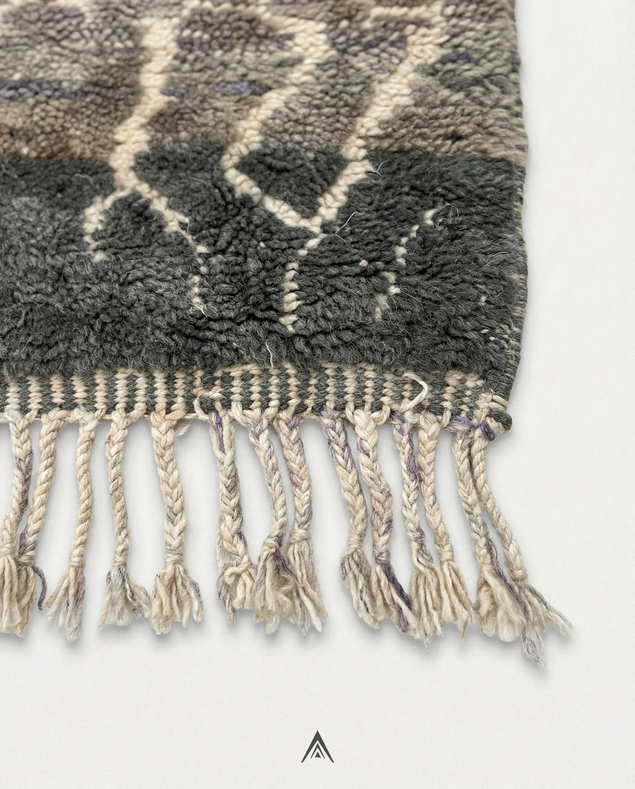 Handwoven Berber Rug 5.2x8.5 ft - 160x260 cm-Berber Handicraft