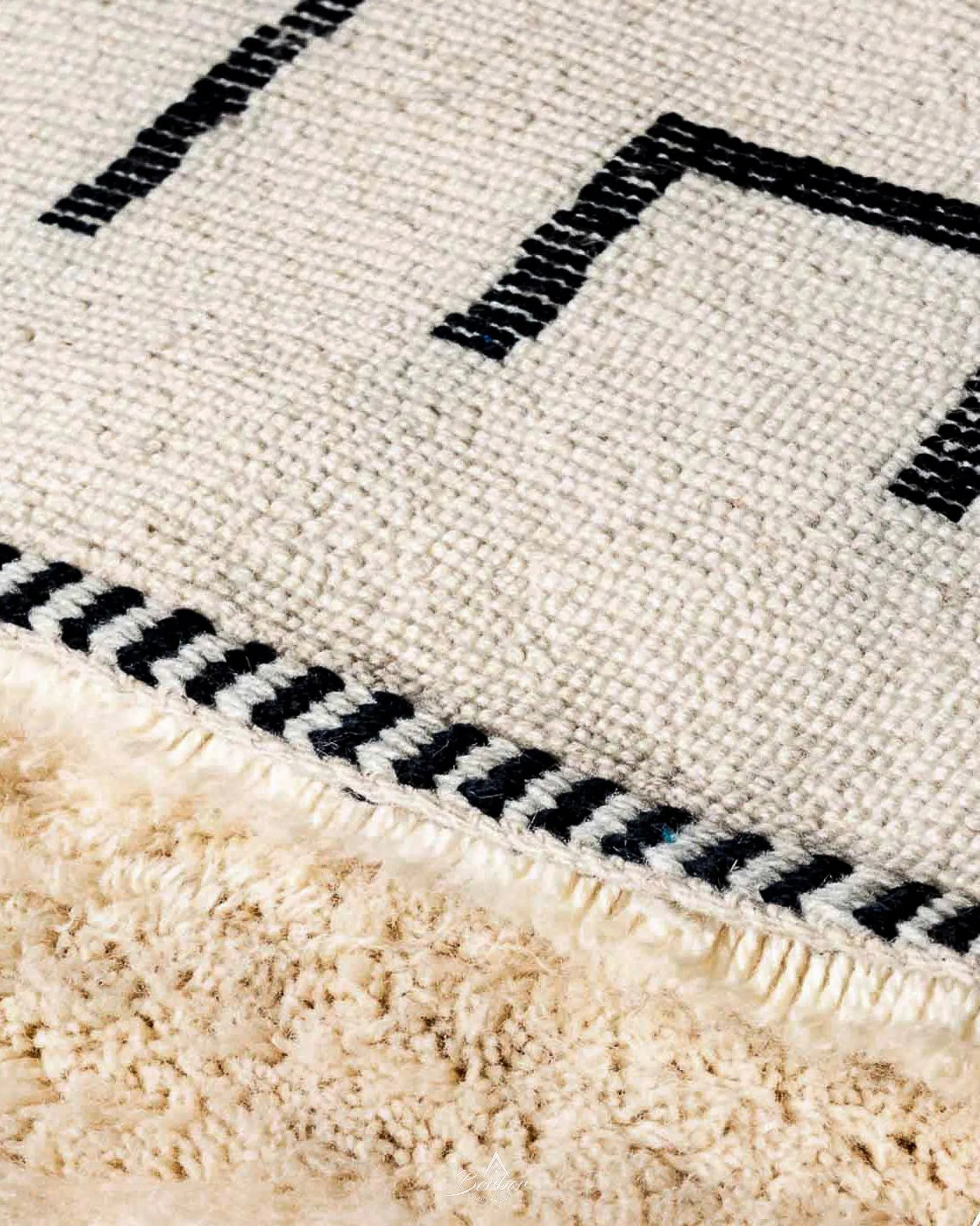 Handwoven Boho Rug 3 X 5 Ft | 90 X 150 Cm / With Tassels / Short (0.4” / 1 cm)