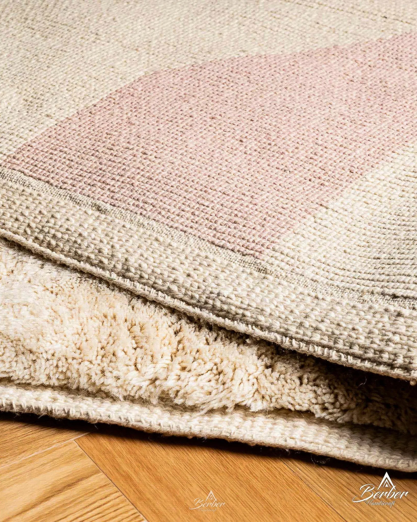 Handwoven Scandinavian Rug 3 X 5 Ft | 90 X 150 Cm / With Tassels / Short (0.4” / 1 cm)