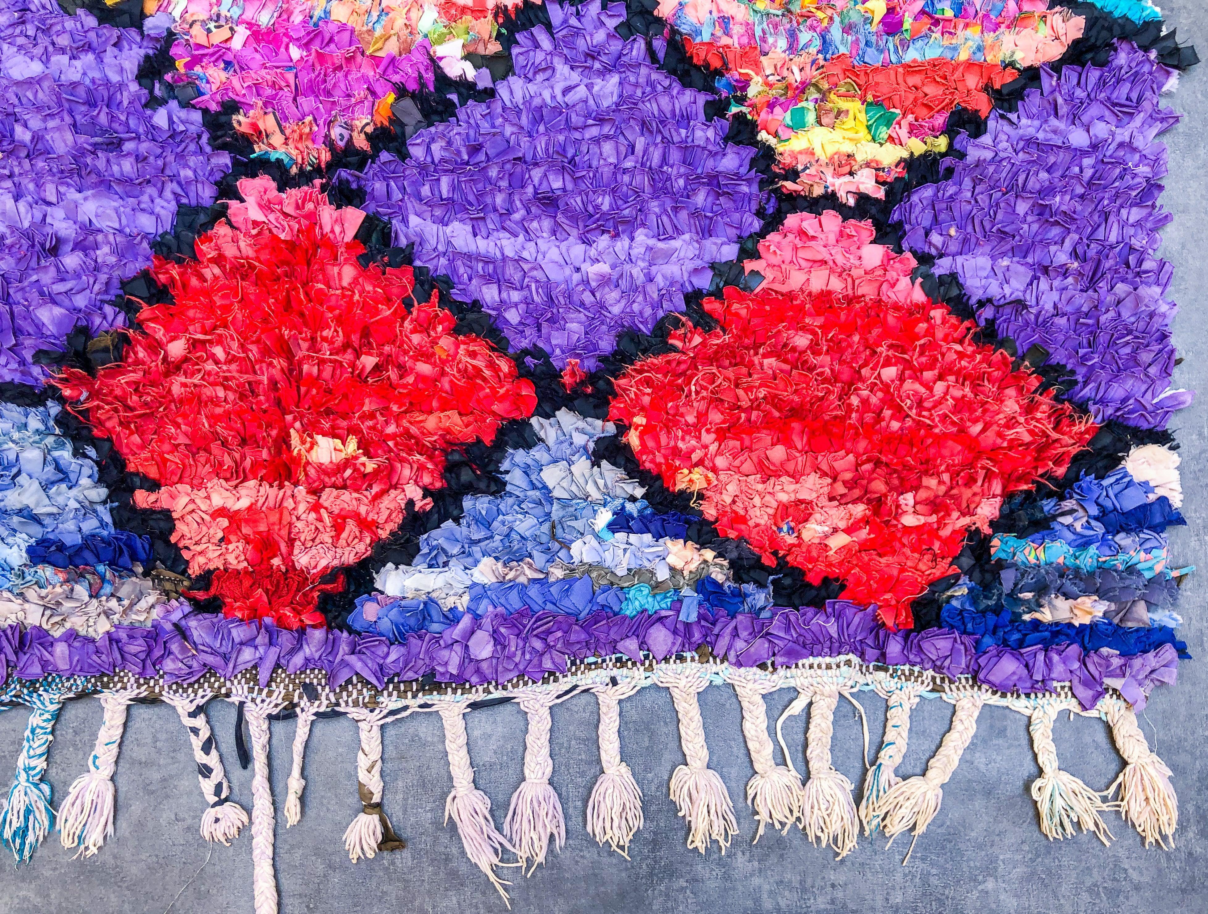 Vintage Boujaad Boucherouite rug-Berber Handicraft
