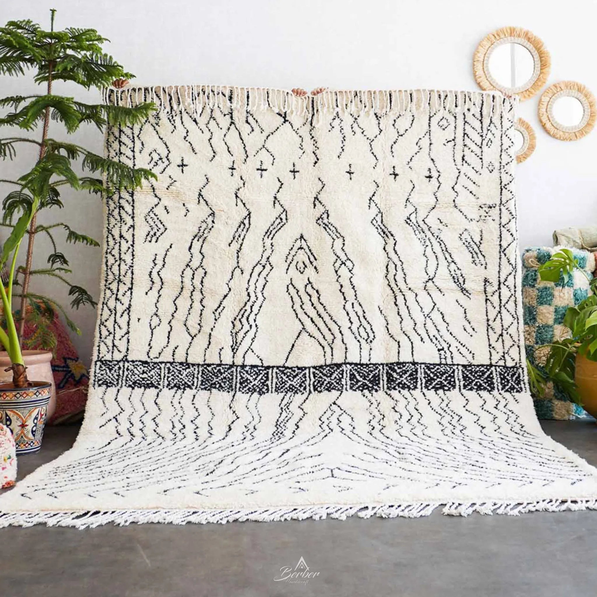 Minimalist Area Rug-Berber Handicraft