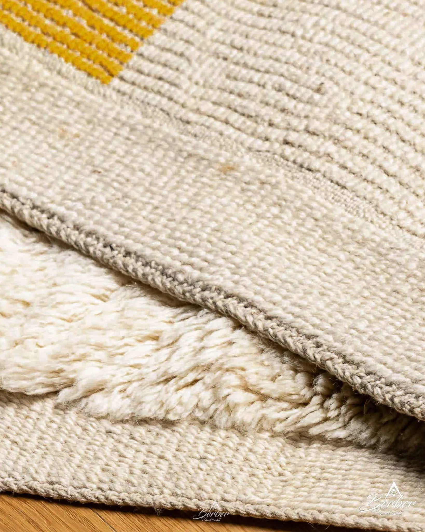 Moroccan Beni Rug 3 X 5 Ft | 90 X 150 Cm / With Tassels / Short (0.4” / 1 cm)