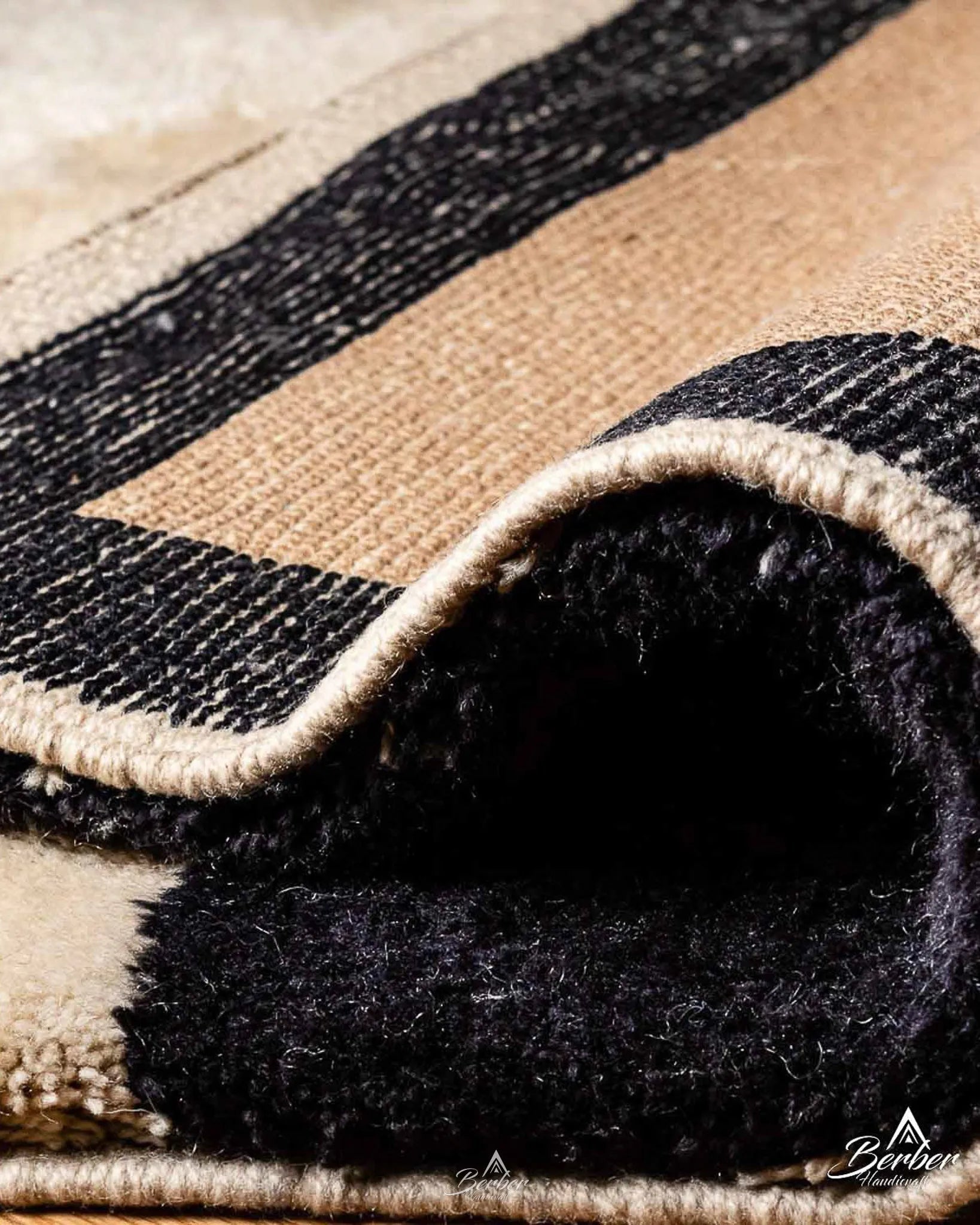 Moroccan Berber Rug 3 X 5 Ft | 90 X 150 Cm / With Tassels / Short (0.4” / 1 cm)
