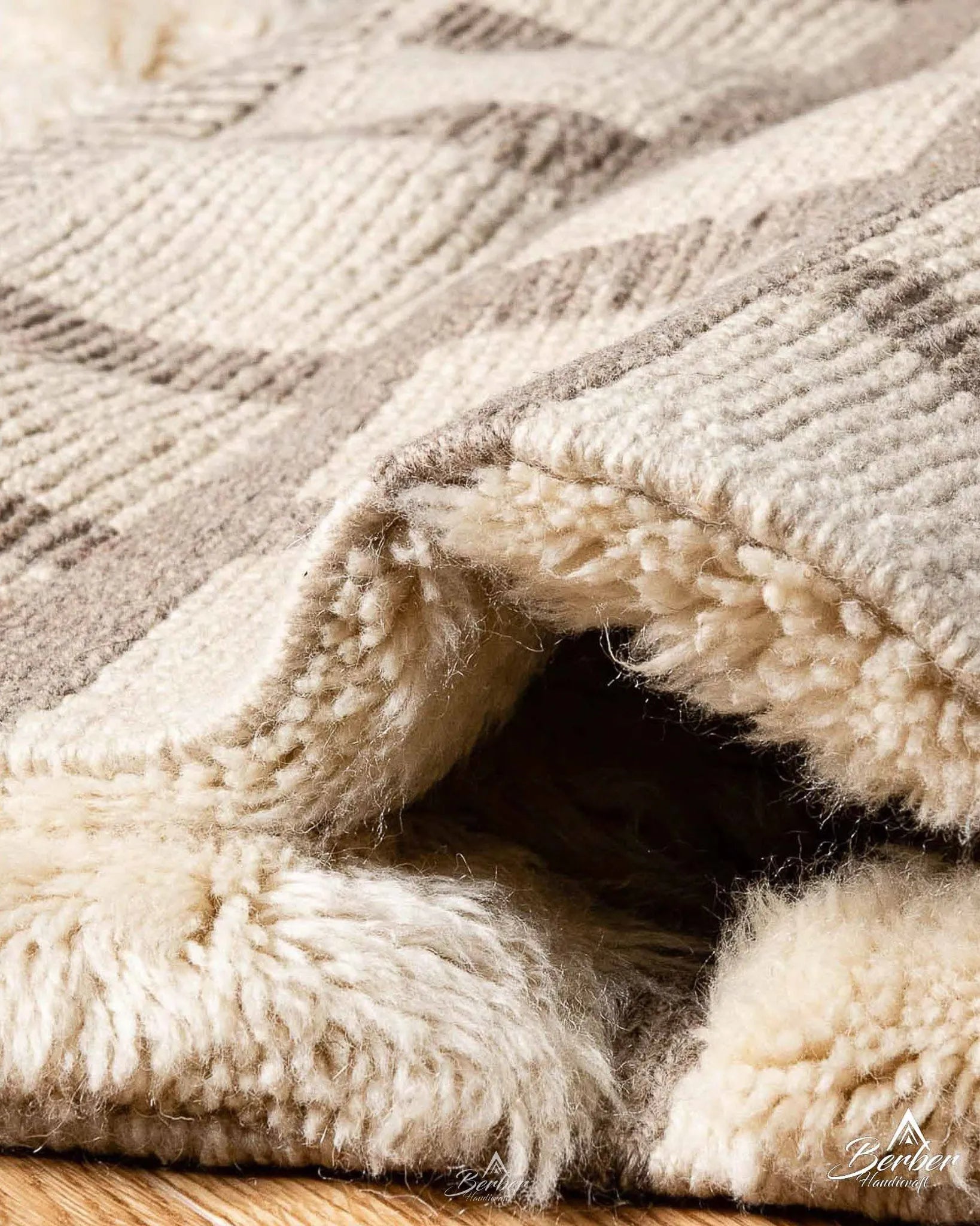 Moroccan Runner 2 X 6 Ft | 60 X 180 Cm / With Tassels / Short (0.4” / 1 cm)