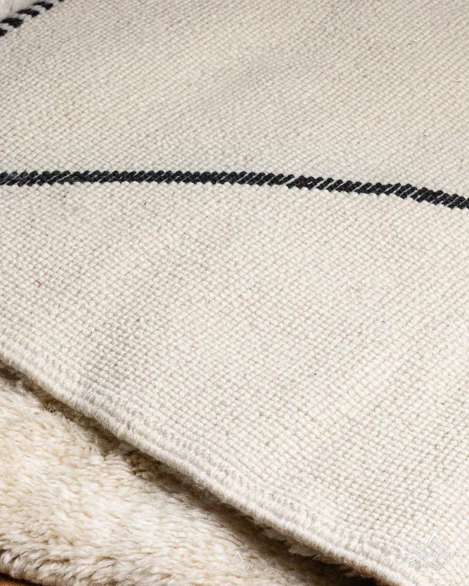 Moroccan Wool Rug 3 X 5 Ft | 90 X 150 Cm / With Tassels / Short (0.4” / 1 cm)