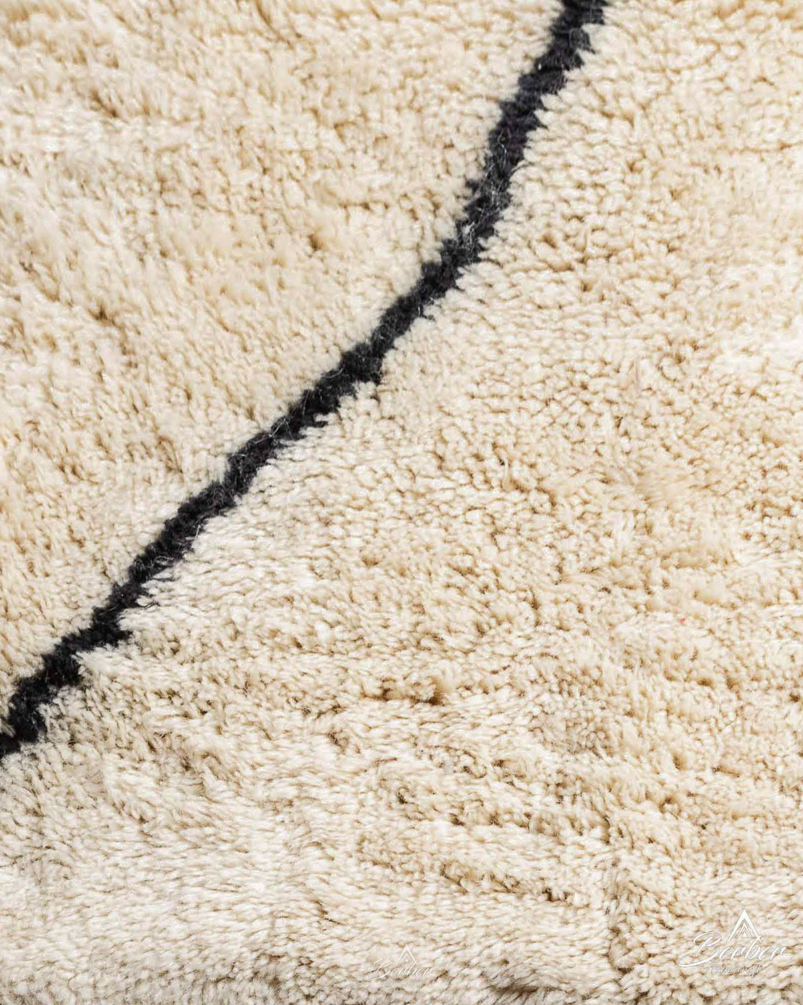 Moroccan Wool Rug 3 X 5 Ft | 90 X 150 Cm / With Tassels / Short (0.4” / 1 cm)