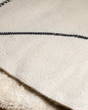 Moroccan Wool Rug 3 X 5 Ft | 90 X 150 Cm / With Tassels / Short (0.4” / 1 cm)