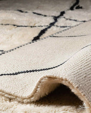 Moroccan Wool Rug 3 X 5 Ft | 90 X 150 Cm / With Tassels / Short (0.4” / 1 cm)