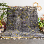 Grey and yellow Mrirt rug