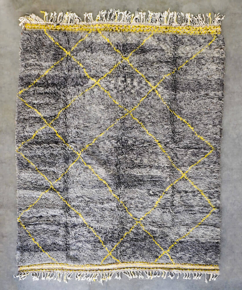 Grey and yellow Mrirt rug