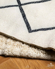 Neutral Berber Wool Rug 3 X 5 Ft | 90 X 150 Cm / With Tassels / Short (0.4” / 1 cm)