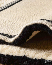 Off White Berber Runner Rug 2 X 6 Ft | 60 X 180 Cm / With Tassels / Short (0.4” / 1 cm)