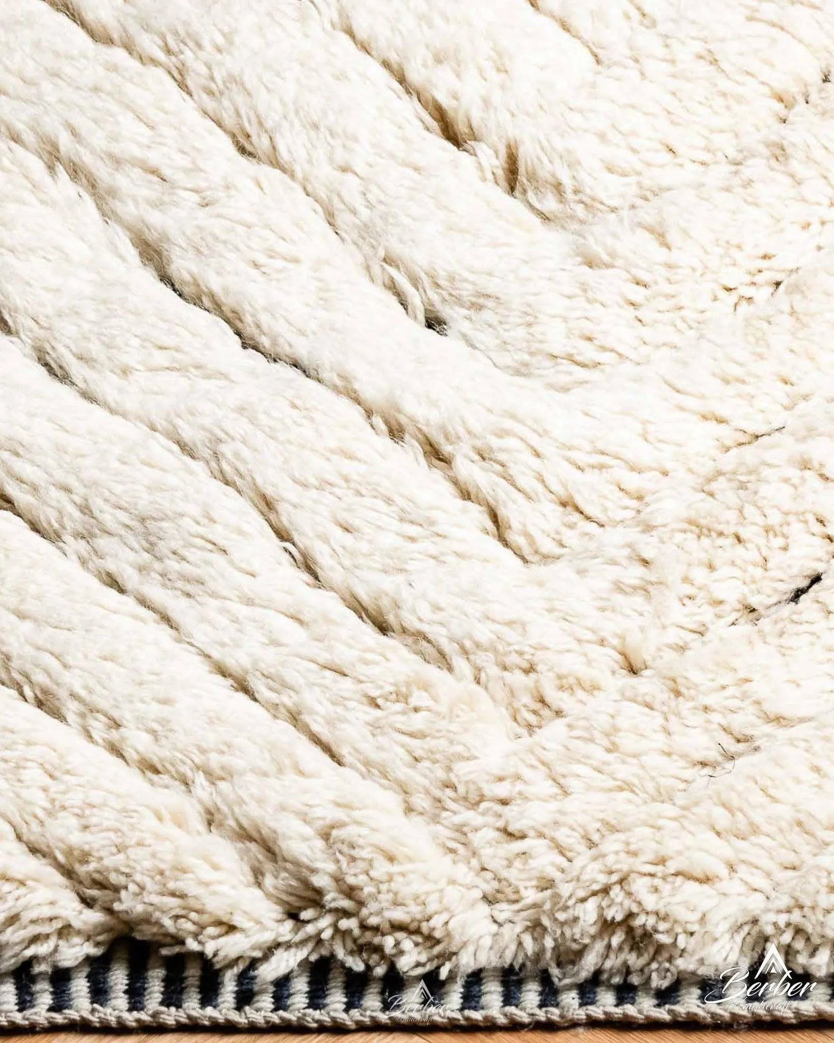 Soft Berber Rug 3 X 5 Ft | 90 X 150 Cm / With Tassels / Short (0.4” / 1 cm)