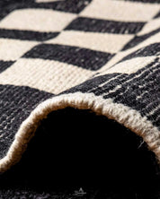 Soft Checkered Rug 3 X 5 Ft | 90 X 150 Cm / With Tassels / Short (0.4” / 1 cm)