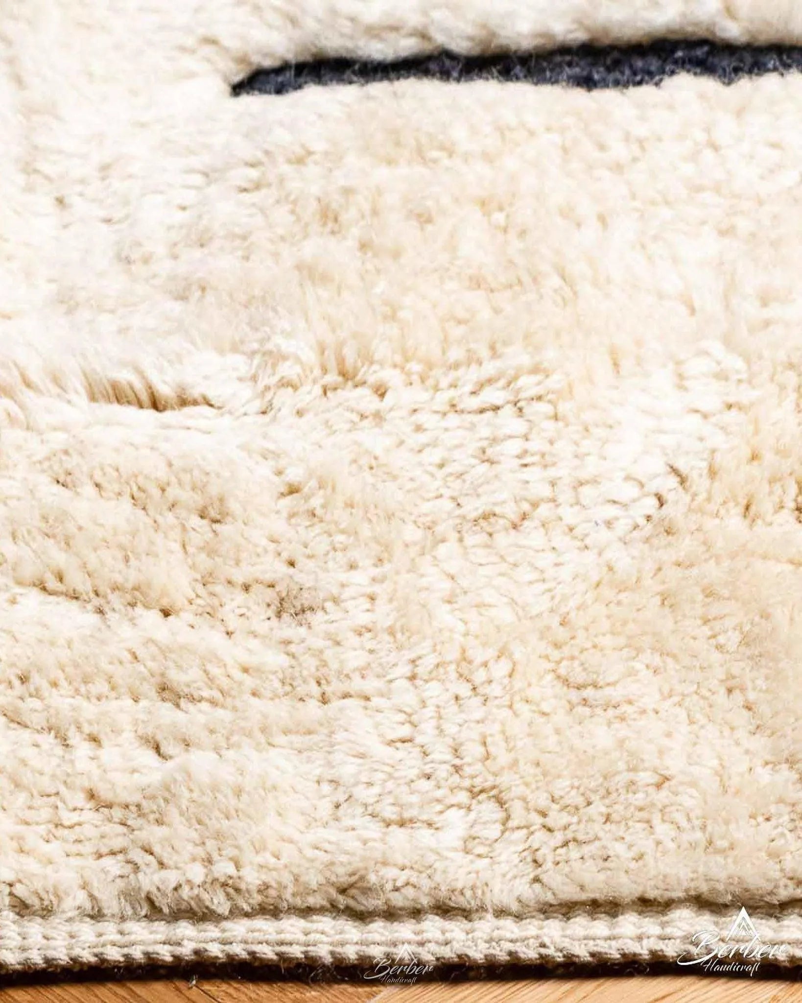 Soft Moroccan Area Rug 3 X 5 Ft | 90 X 150 Cm / With Tassels / Short (0.4” / 1 cm)