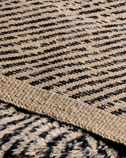 Striped Beni Ourain Rug 3 X 5 Ft | 90 X 150 Cm / With Tassels / Short (0.4” / 1 cm)
