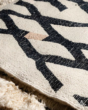 Trellis Moroccan Rug Runner 2 X 6 Ft | 60 X 180 Cm / With Tassels / Short (0.4” / 1 cm)