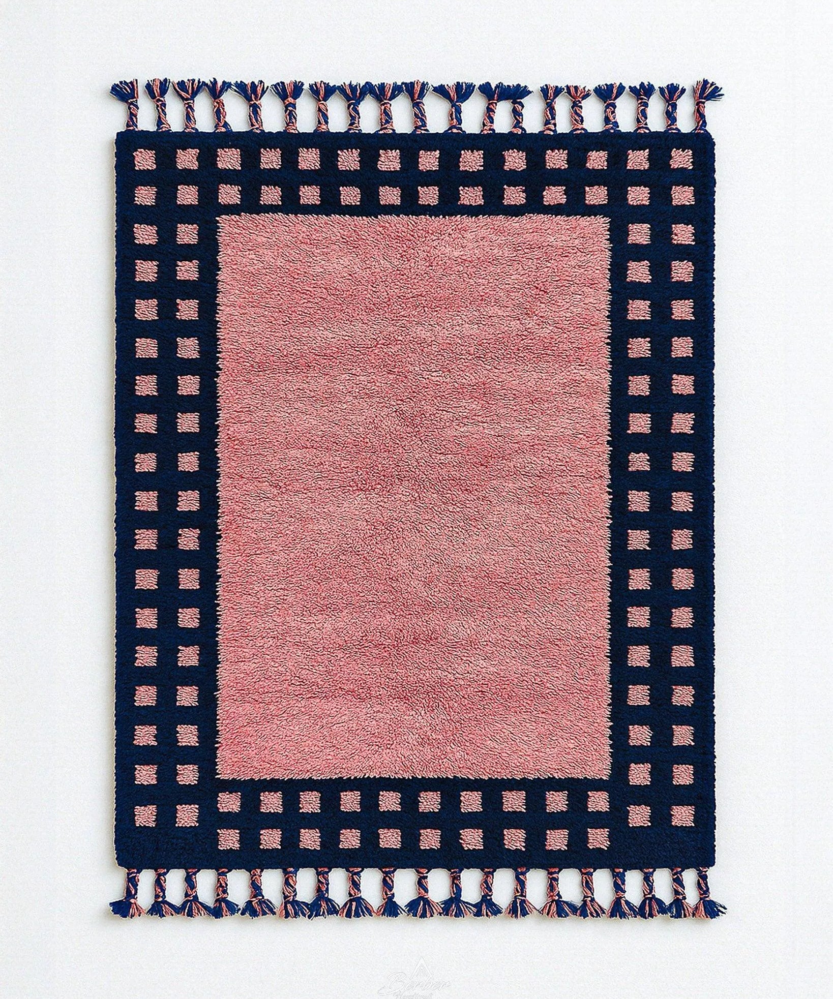 1 cm)