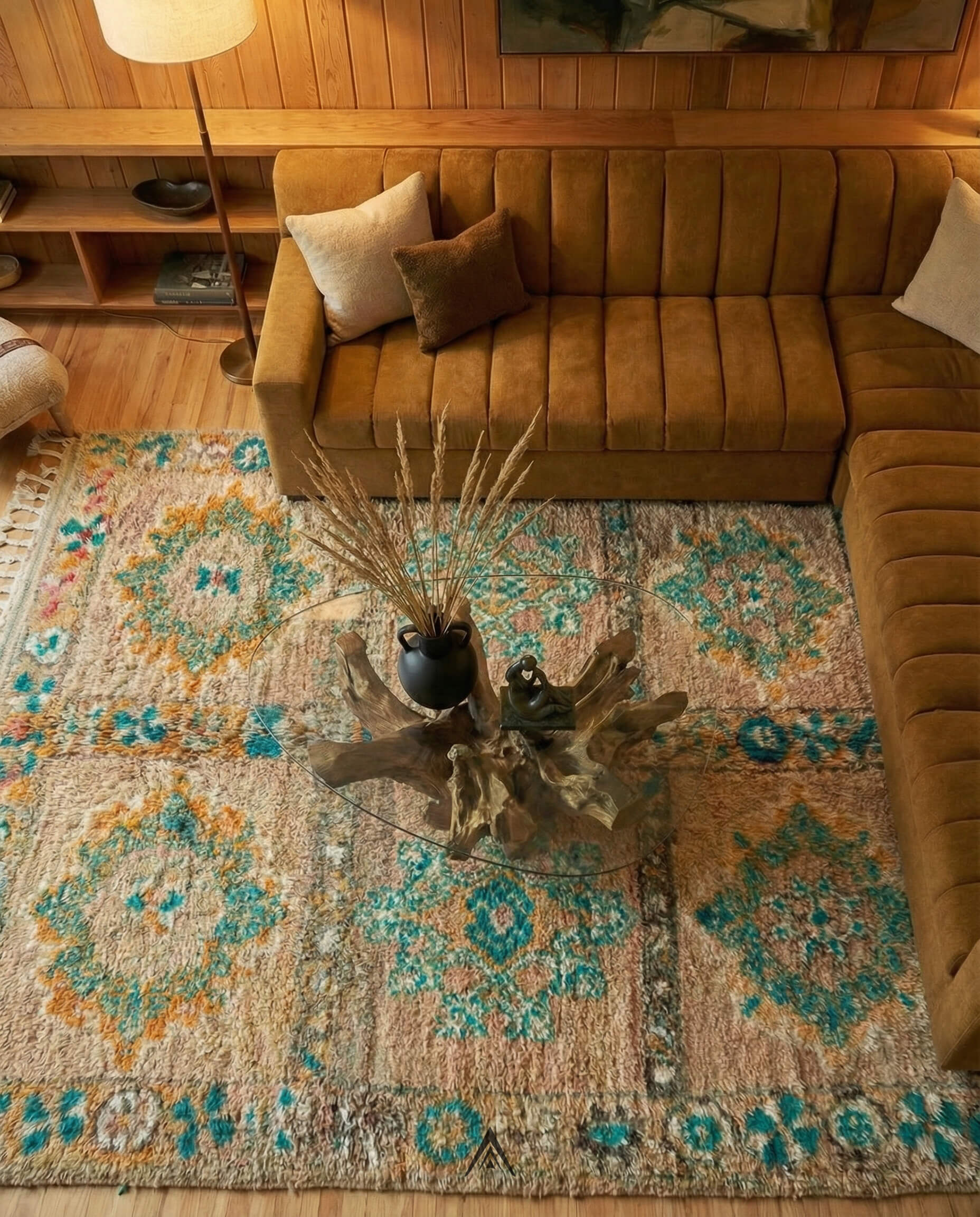 Vintage Accent Rug 5.7x8.5 ft — 175x260 cm-Berber Handicraft