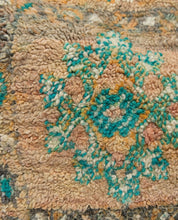 Vintage Accent Rug 5.7x8.5 ft — 175x260 cm-Berber Handicraft