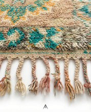 Vintage Accent Rug 5.7x8.5 ft — 175x260 cm-Berber Handicraft