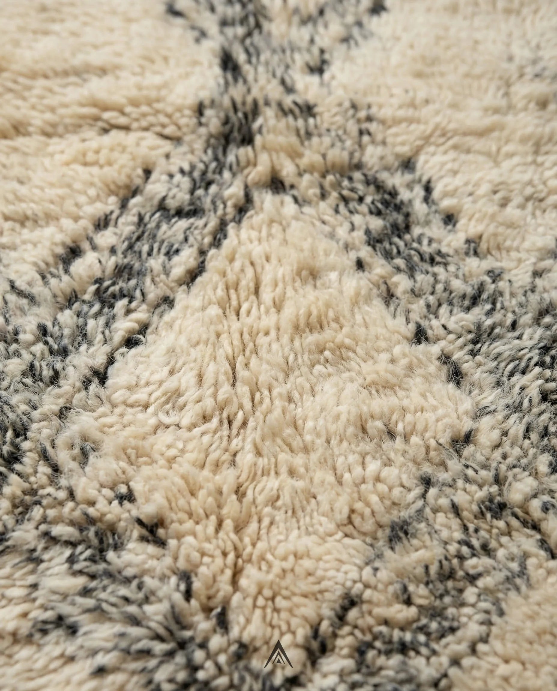 Vintage Beni Ourain Rug 6x8.5 ft — 185x260 cm-Berber Handicraft