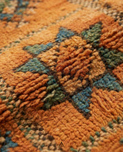 Vintage Earth Tone Rug 5.3x8.7 ft — 163x266 cm-Berber Handicraft