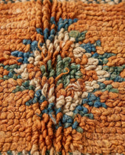 Vintage Earth Tone Rug 5.3x8.7 ft — 163x266 cm-Berber Handicraft