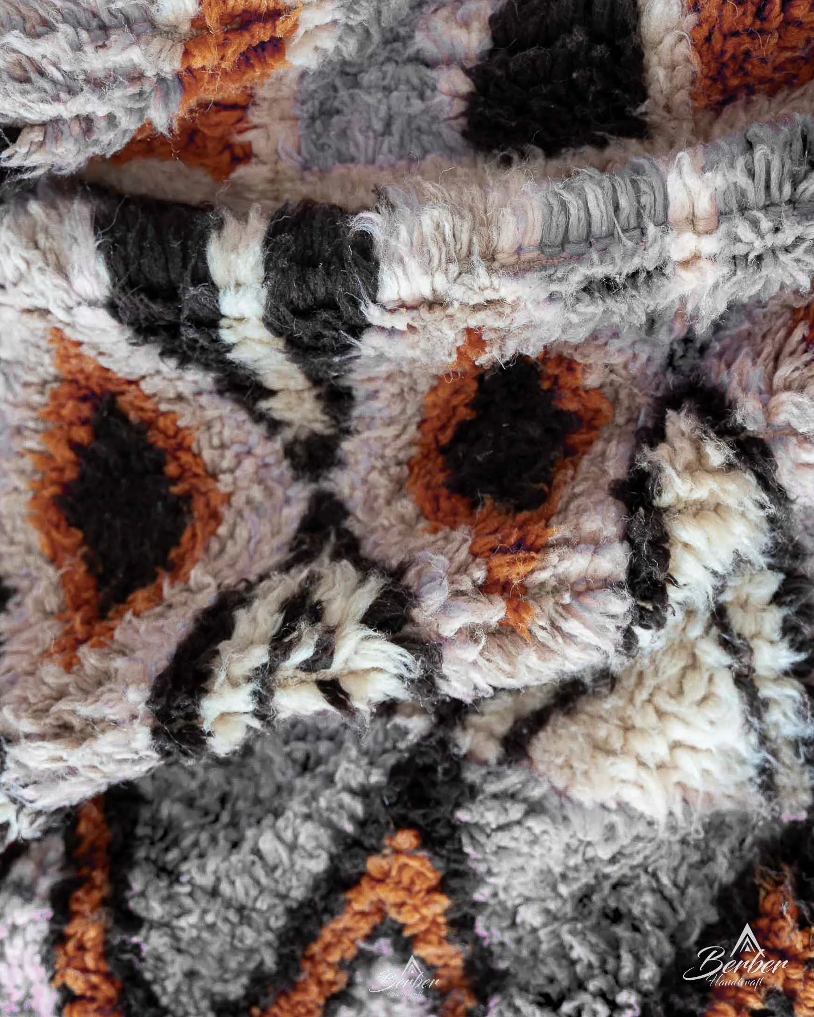 Vintage Style Rug-Berber Handicraft