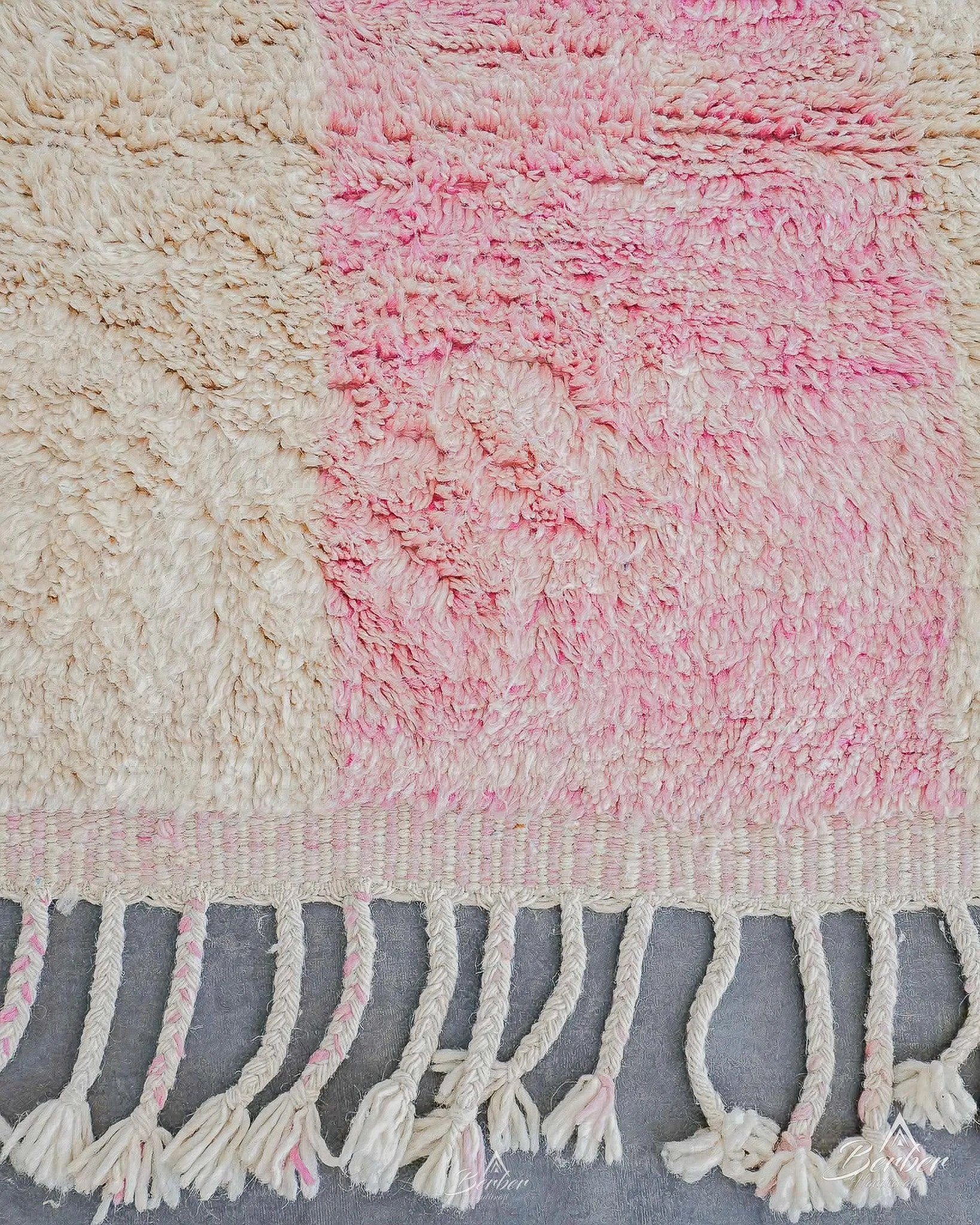 White Pink Wool Rug 3 X 5 Ft | 90 X 150 Cm / With Tassels / Short (0.4” / 1 cm)