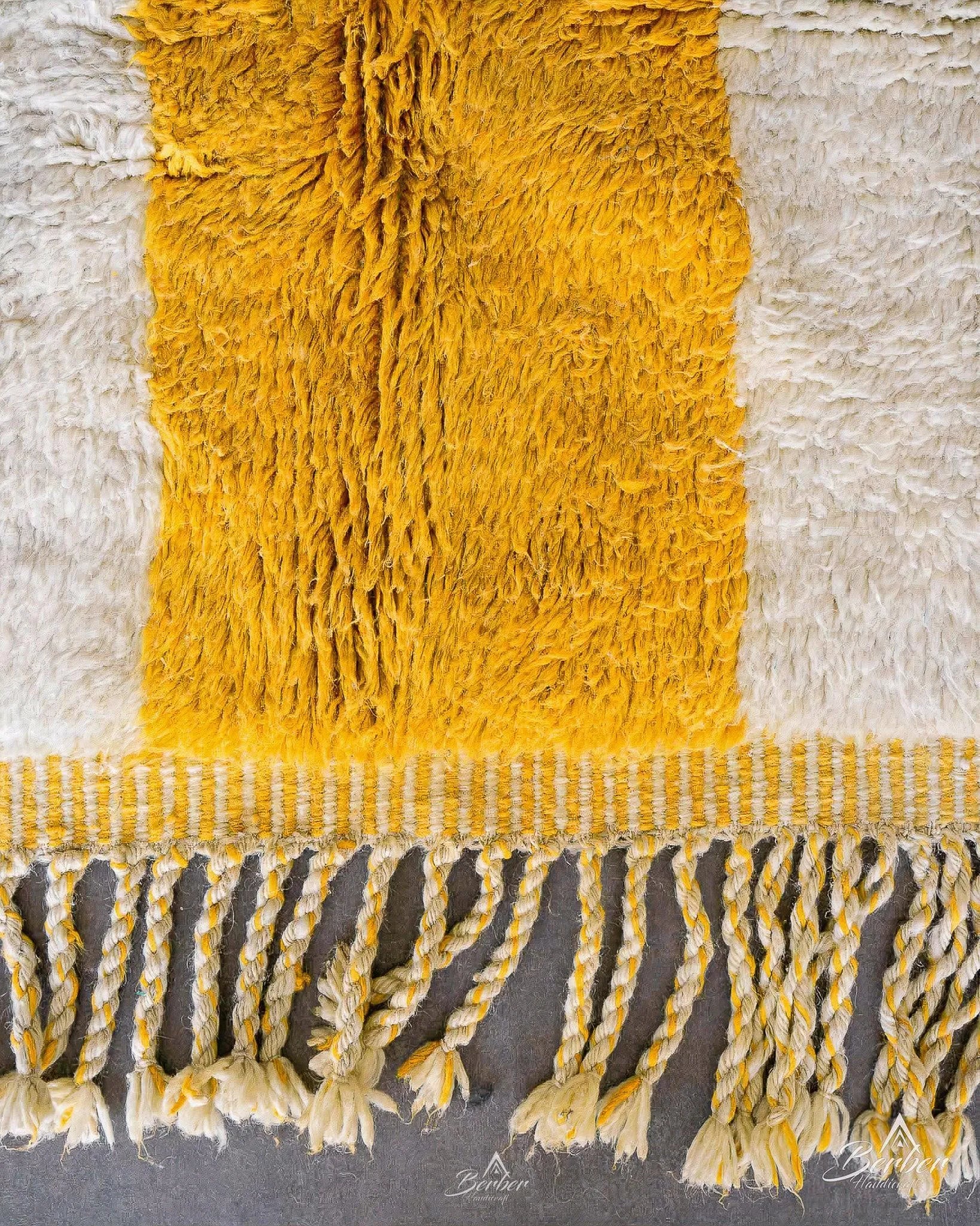 White Yellow Moroccan Rug 3 X 5 Ft | 90 X 150 Cm / With Tassels / Short (0.4” / 1 cm)