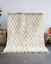 White and Green Zigzag Rug 3 X 5 Ft | 90 X 150 Cm / With Tassels / Short (0.4” / 1 cm)