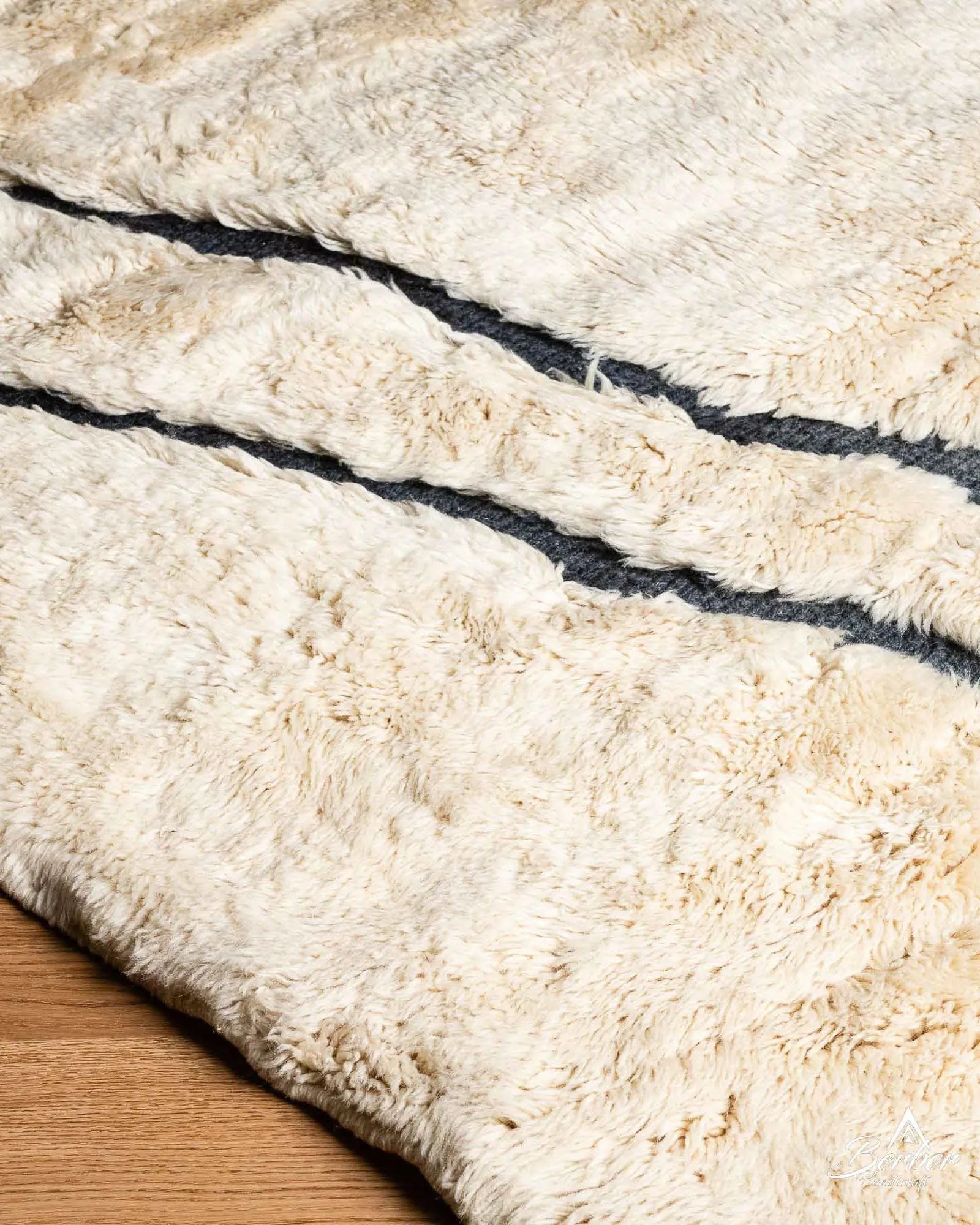 Wool Area Rug-Berber Handicraft