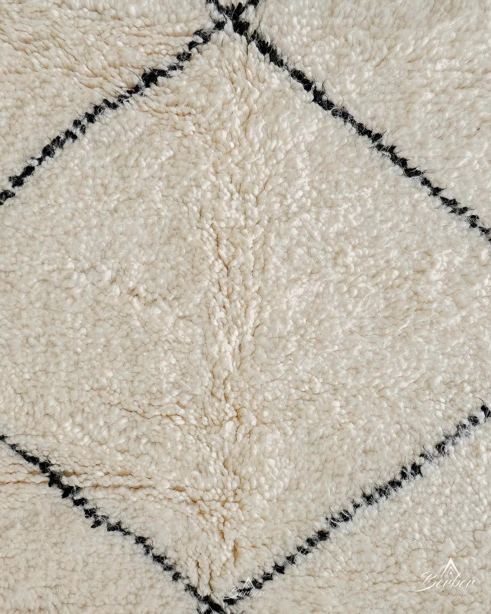 Wool Rug Runner 2 X 6 Ft | 60 X 180 Cm / With Tassels / Short (0.4” / 1 cm)
