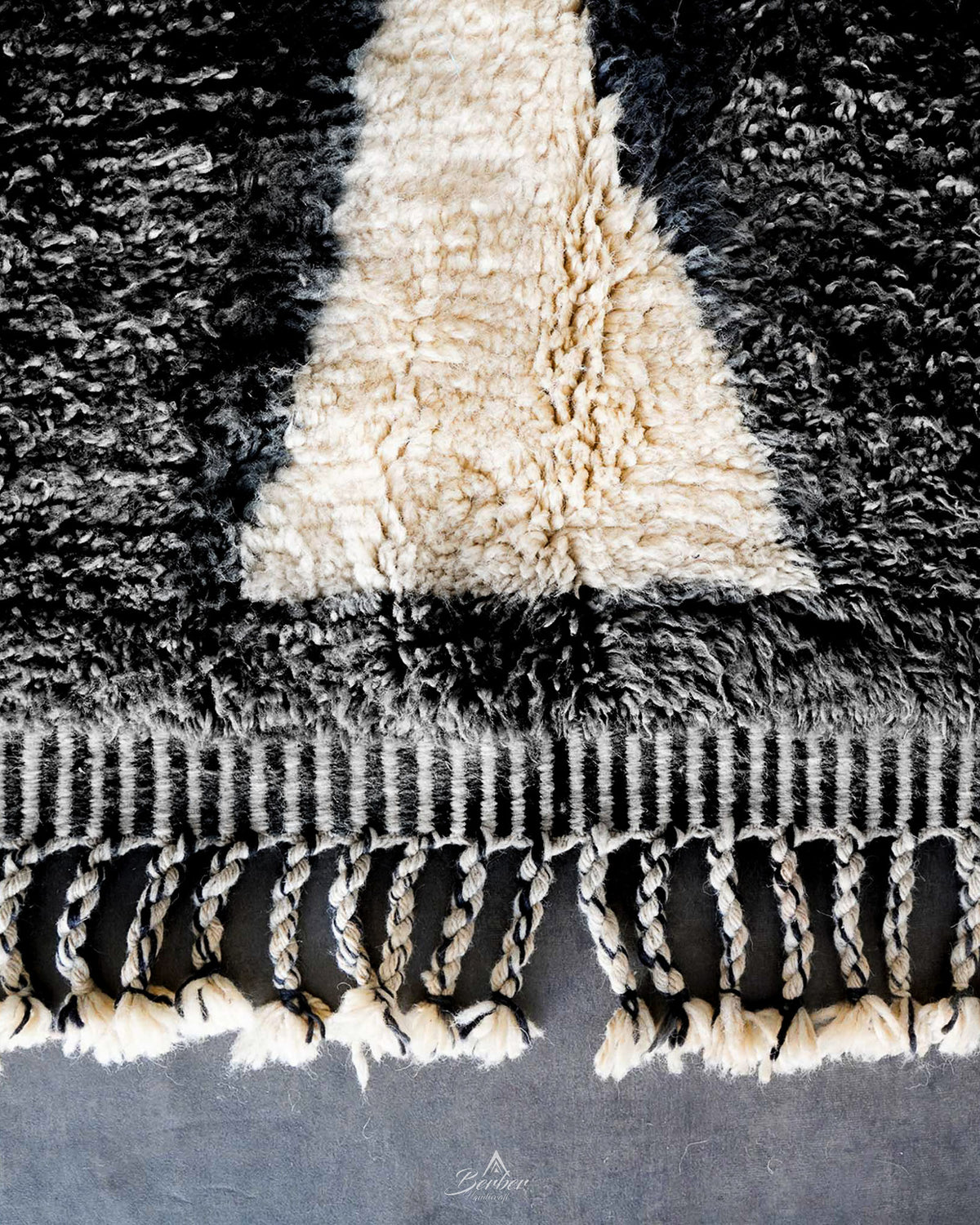 Black and Grey Berber Carpet 3 X 5 Ft | 90 X 150 Cm / With Tassels / Short (0.4” / 1 cm)
