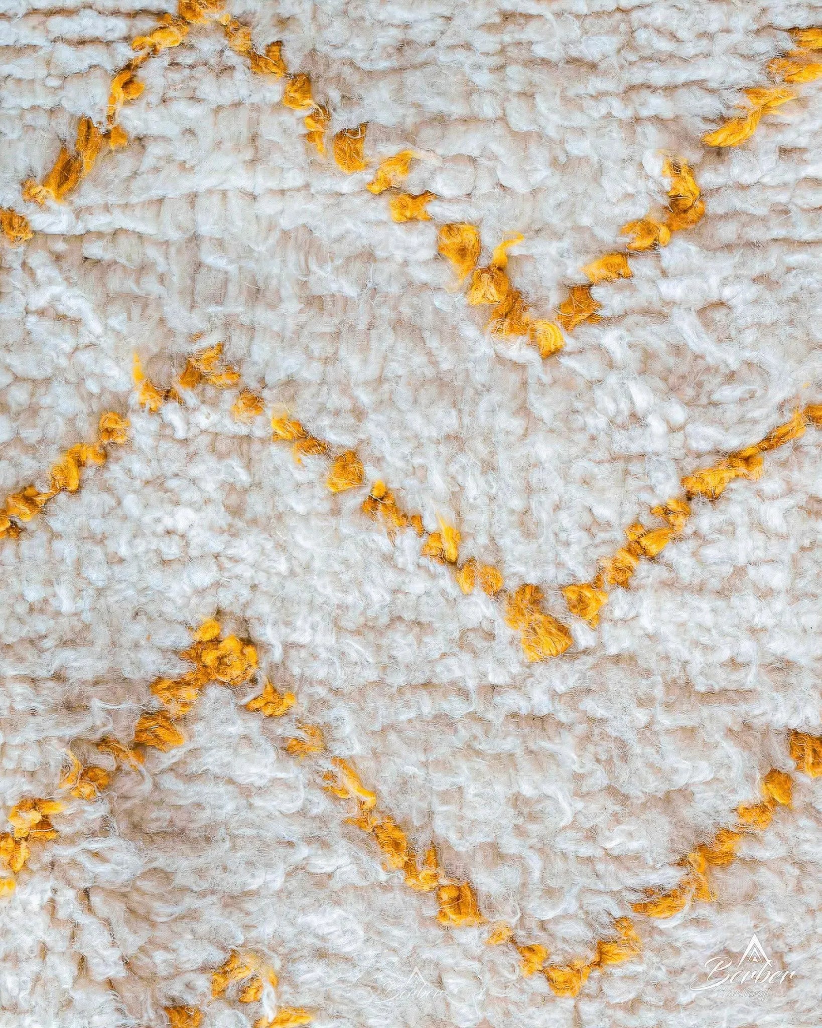 Minimalist Morrocan Rug 3 X 5 Ft | 90 X 150 Cm / With Tassels / Short (0.4” / 1 cm)