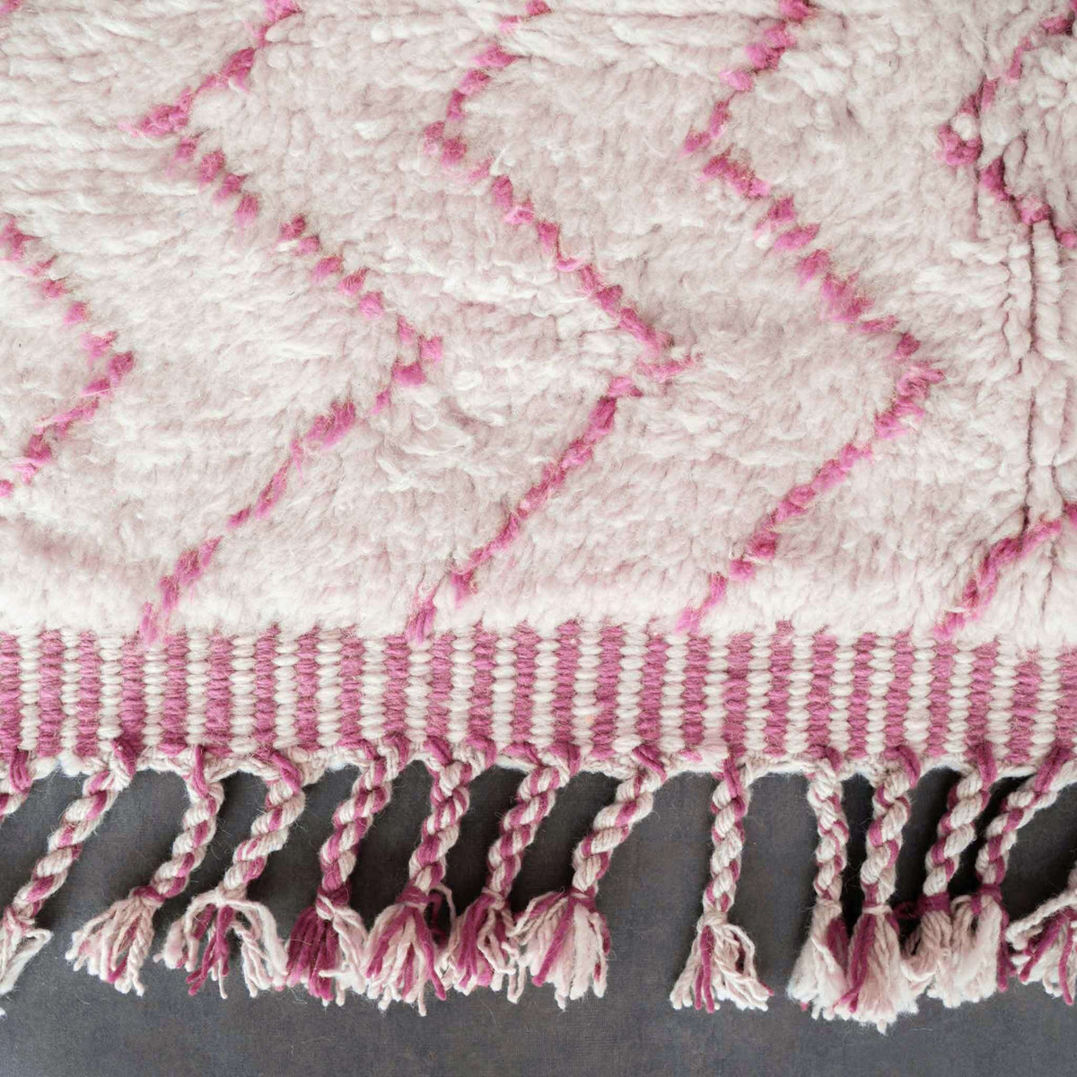 Pink Boho-Chic Rug - Berber Handicraft