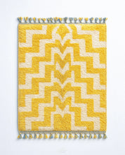 White and Gold Rug 3 X 5 Ft | 90 X 150 Cm / With Tassels / Short (0.4” / 1 cm)