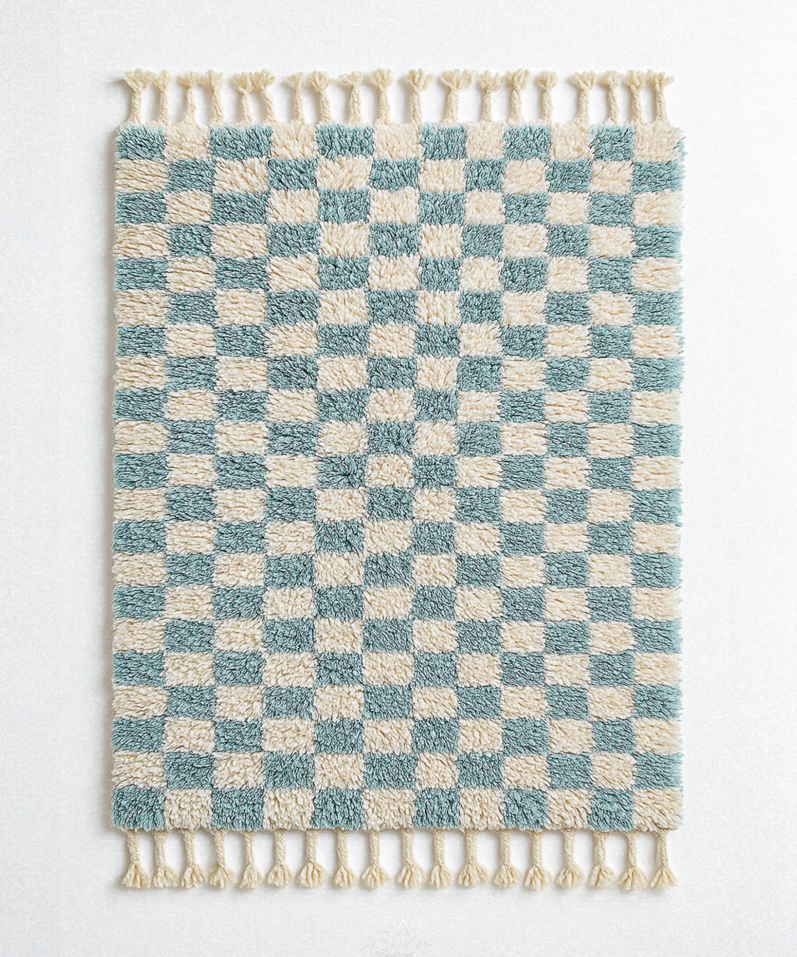  1 cm)