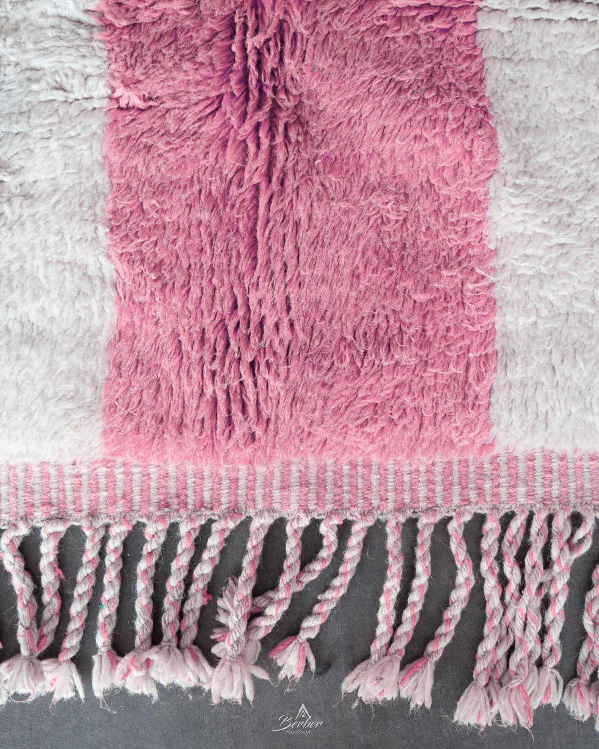White Pink Moroccan Rug 3 X 5 Ft | 90 X 150 Cm / With Tassels / Short (0.4” / 1 cm)