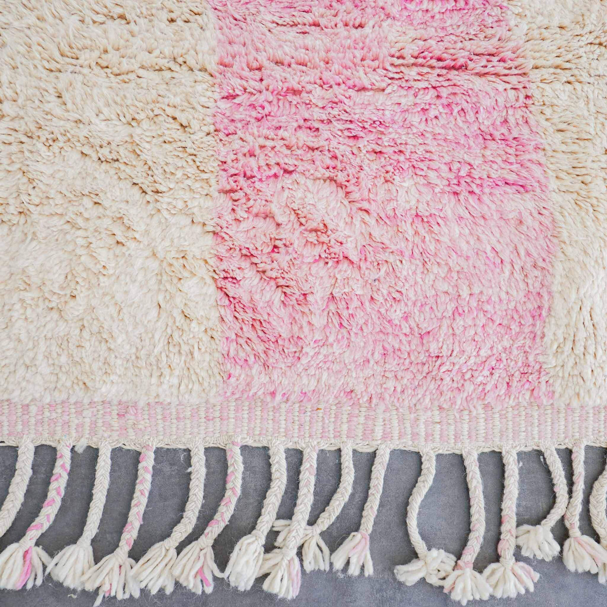 White Pink Wool Rug - Berber Handicraft